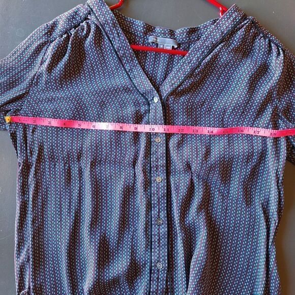 Vince silk button down blouse medium - Picture 8 of 9